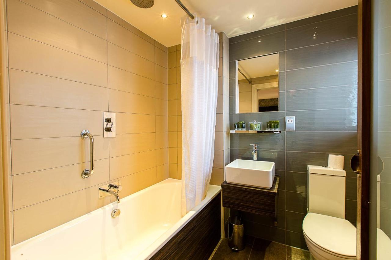 Maltsters Hotel Cardiff Bagian luar foto